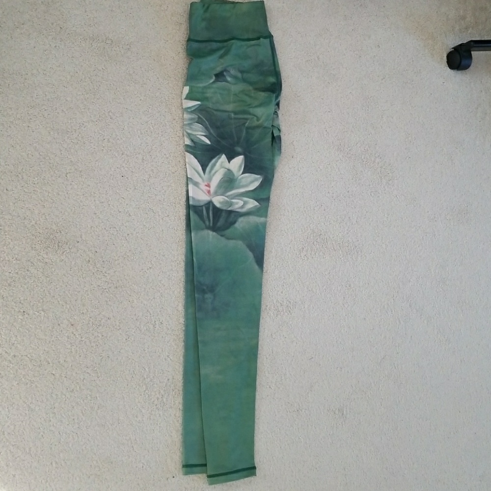 Lotus leggings